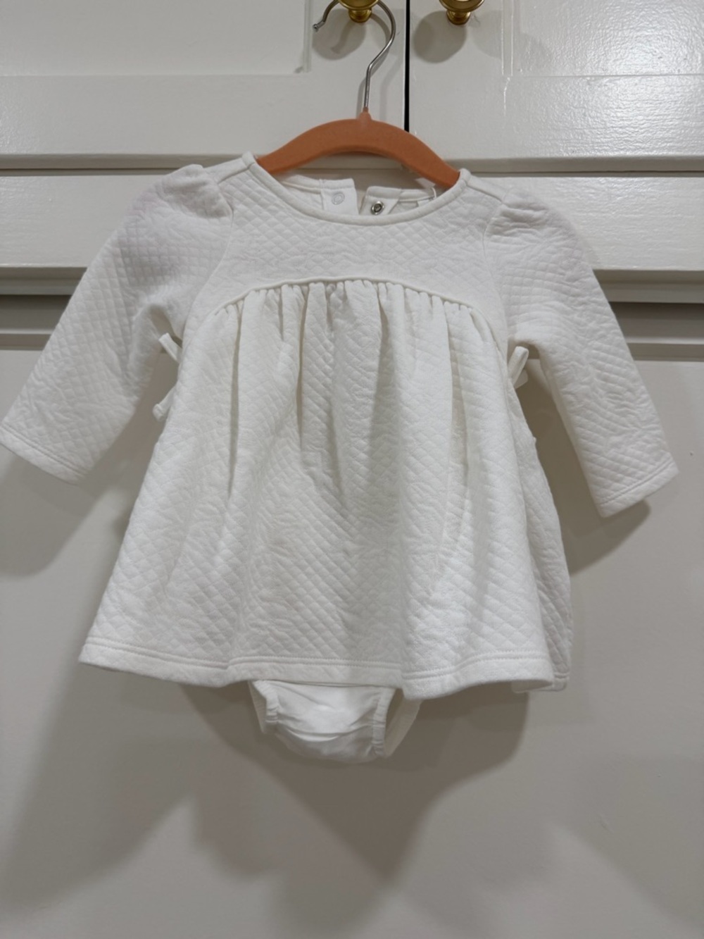 Brand new Janie and Jack outfit for 0-3 months!